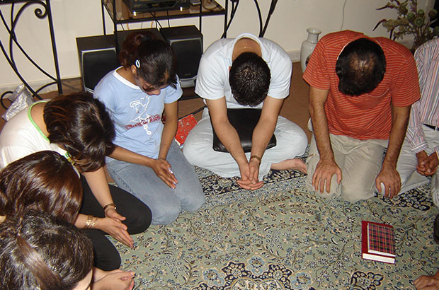 People praying